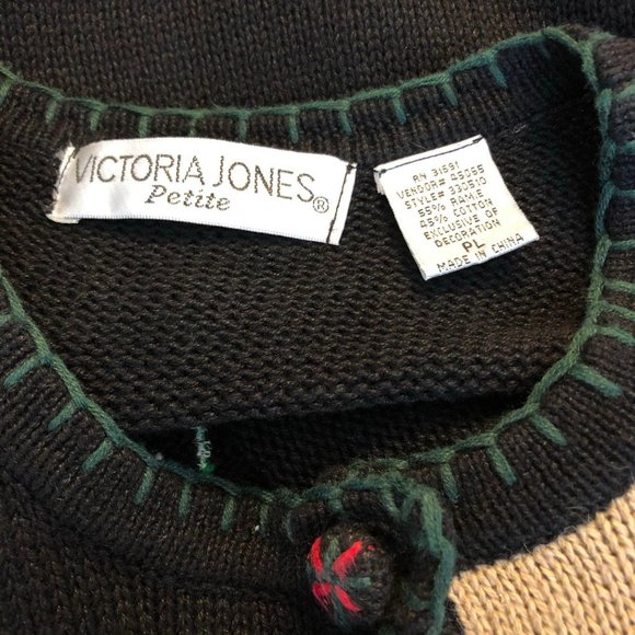 Victoria Jones Christmas Cardigan Sweater - Picture 4 of 10